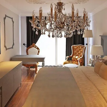 Mara Palace Hotell